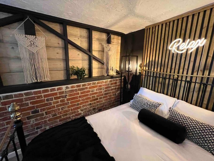 Holiday home Hot Tub Hideaway! New Forest *
